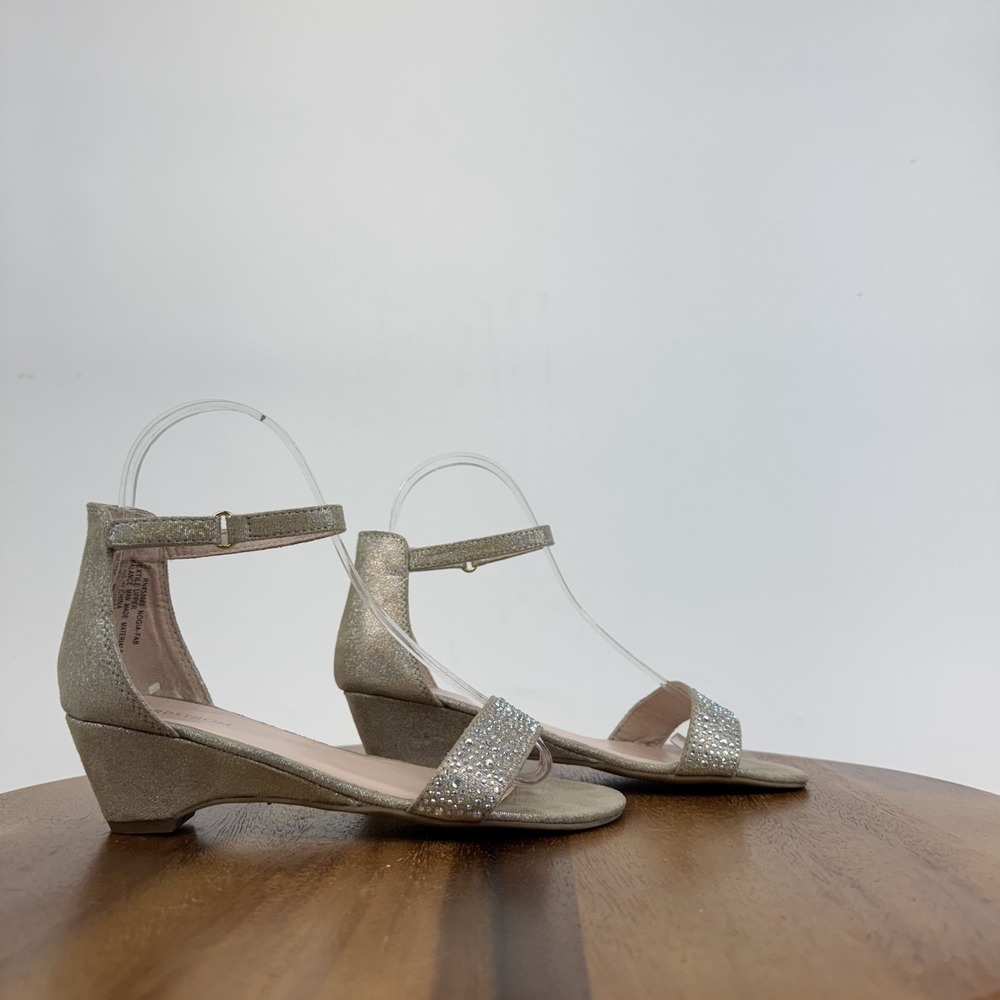 Big Kids Nordstrom Gia Silver Rhinestone Ankle Strap Wedge Sandals Size 3 Y GUC